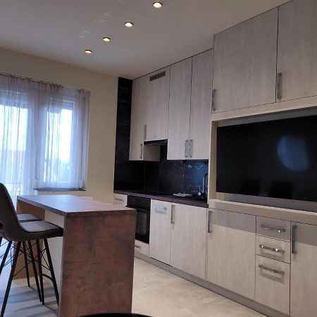 Lara II Apartman Debrecen Exterior photo