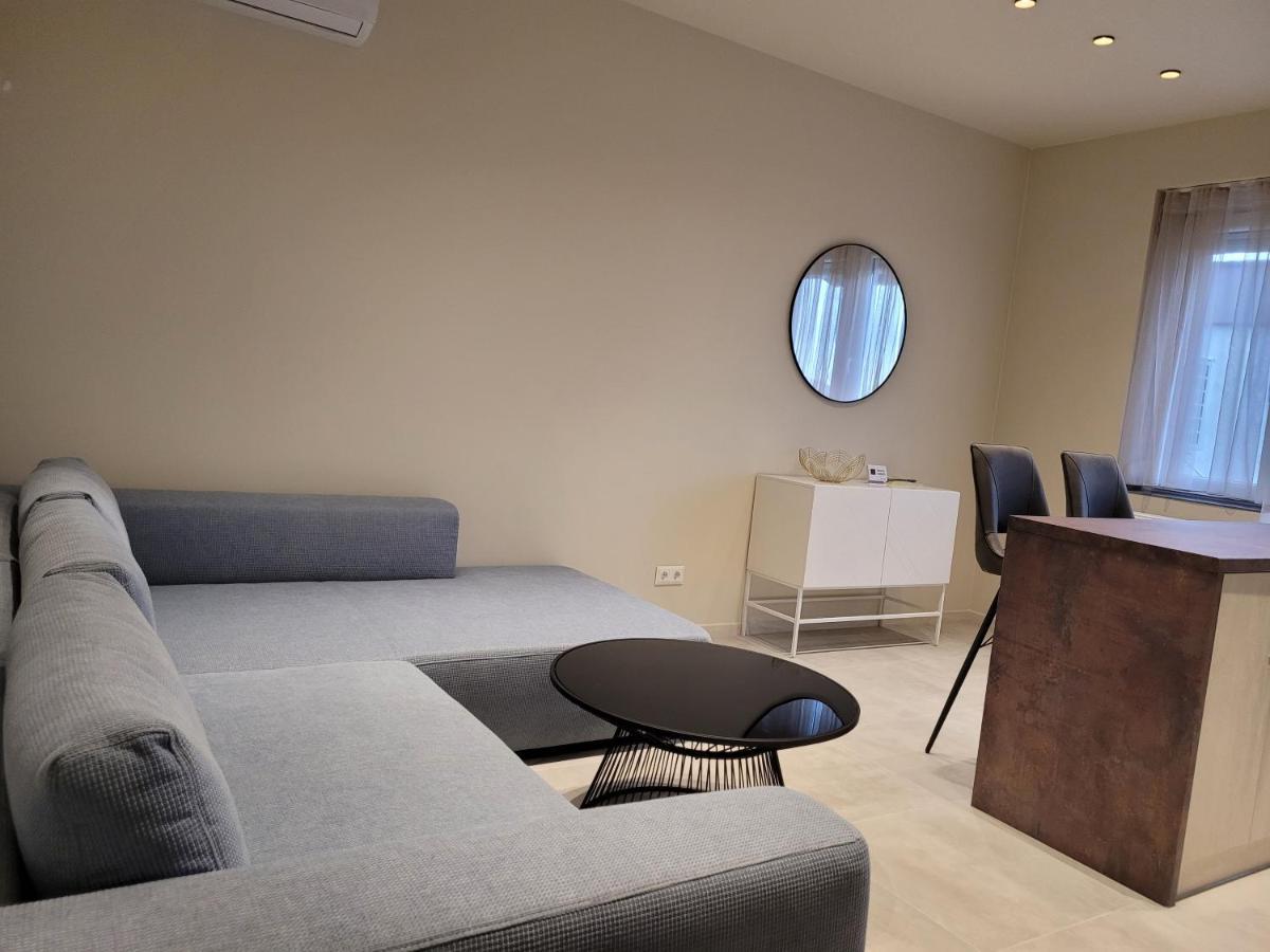 Lara II Apartman Debrecen Exterior photo